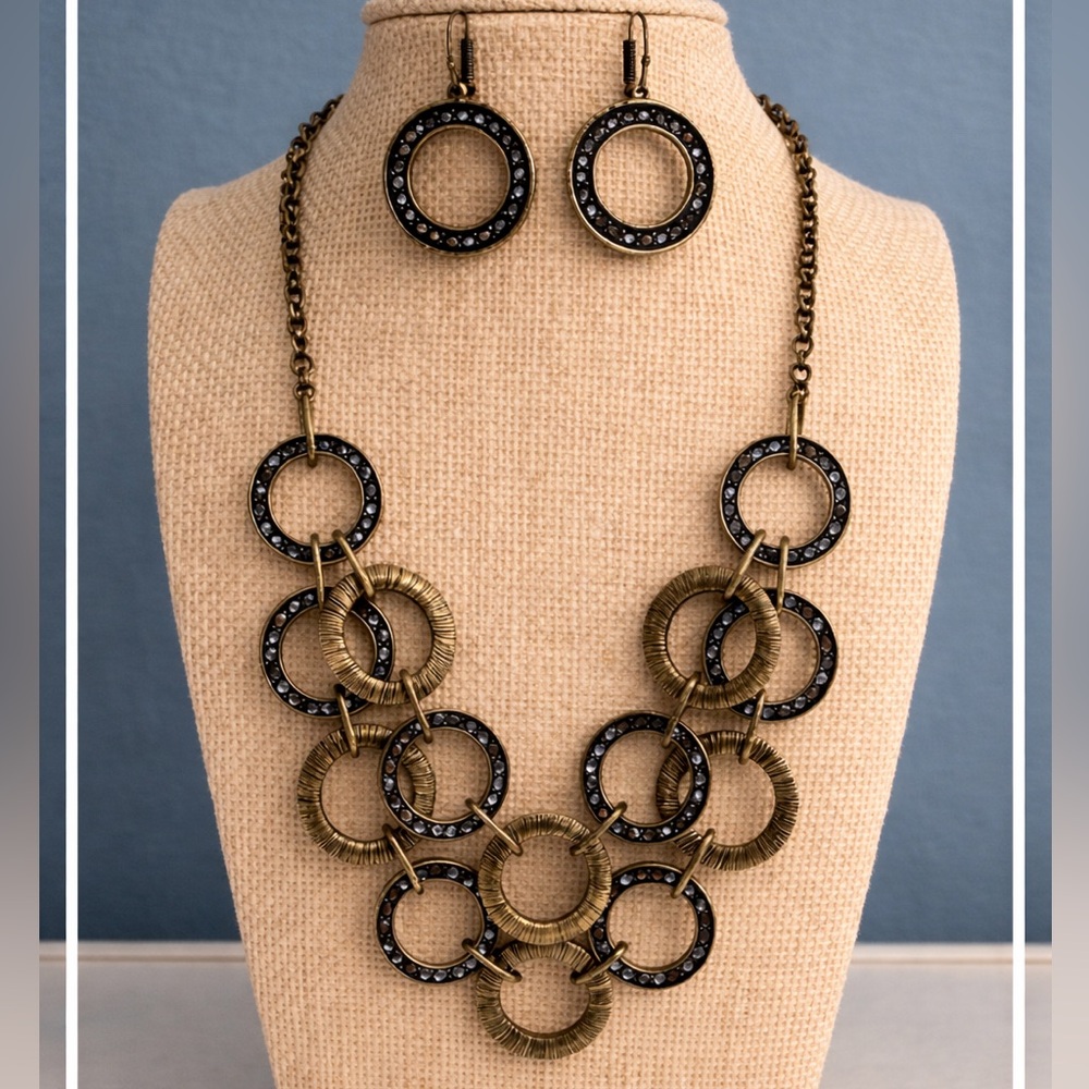 ✨ Lia Sophia Statement Necklace + Matching Earrings Set ✨